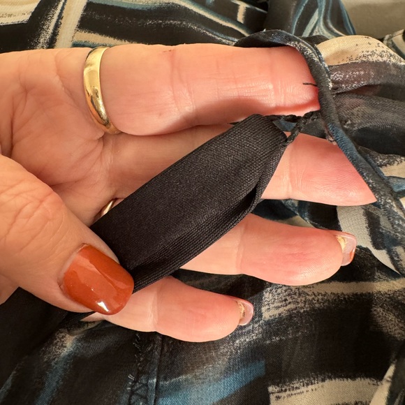 ❤️PERFECT for FALL!!  PRETTY PRINT TOP w/ATTACHED CAMI     LARGE - Picture 7 of 9